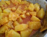 A picture of step 3 of Raw papaya curry.