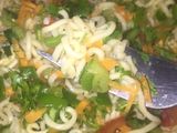 اندومي بالخضروات 🥗