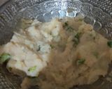 A picture of step 4 of Potato noodles mayo balls.