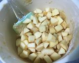 Une image de l'étape 10 de Cake aux pommes golden et amandes.