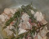 A picture of step 1 of Rosemary beef fry.