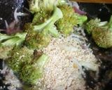ब्रोकोली साथ में तिल सूप (Broccoli with Sesame Seeds Soup recipe in hindi) रेसिपी चरण 2 फोटो