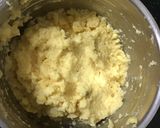A picture of step 1 of Moong dal halwa.