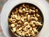 રોસ્ટેડ કાજુ (Roasted Kaju Recipe In Gujarati)