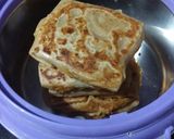 A picture of step 5 of Sandwich paratha.