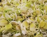 Une image de l'étape 2 de Clafouti de poireaux.