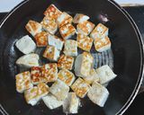 A picture of step 2 of Kadai Paneer.