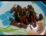 A picture of step 4 of Bombil fry.