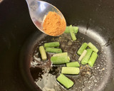 Foto del paso 3 de la receta: Potaje de garbanzos con embutido valenciano, cebolla y espinacas