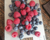 Foto del paso 1 de la receta: Mermelada casera de frutos rojos
