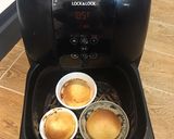 Hình bước làm 4 của món Bánh Chewy Cheese đang làm mưa làm gió.Phiên bản nồi chiên LnL