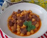 Foto del paso 7 de la receta: Ternera con garbanzos -o callos falsos-