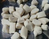 Foto langkah ke 7 dari resep Kulit Pangsit/ Dumpling Wrap.