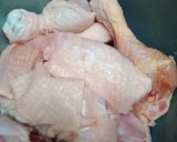 Foto langkah ke 1 dari resep Ayam goreng lengkuas empuk dan gurih.