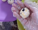 Foto langkah ke 4 dari resep Korean rice ball / jumeokbap.