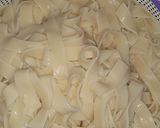A picture of step 2 of Fettuccine alferado pasta.