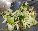 Foto langkah ke 4 dari resep Mie Goreng sambal pecel (1204).