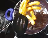 A picture of step 5 of Potato Sooji Fingers.