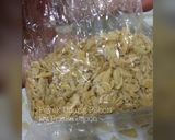 Foto langkah ke 1 dari resep Peyek Udang Rebon.
