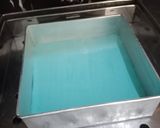 Foto langkah ke 5 dari resep Bolu kukus pelangi Rainbow.