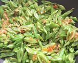 Foto langkah ke 2 dari resep Tumis bunga pepaya buncis teri medan.