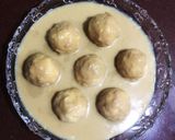 A picture of step 8 of Sweet Bread Balls.