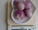 Foto langkah ke 1 dari resep 63. Sambal Ayam Suwir dengan Daun Jeruk.