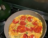 Foto del paso 5 de la receta: Tortilla de tomate frito