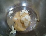 Foto langkah ke 2 dari resep Donat Montok (ditambah madu).