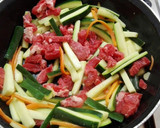 Foto del paso 3 de la receta: Pasta con verdura y salsa de soja