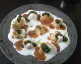 A picture of step 6 of Dahi bhalla.