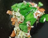 Foto langkah ke 4 dari resep (Menu Diet) Nasi Goreng Rolled Oat (+-278 kal).
