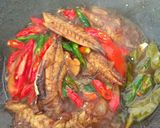 Foto langkah ke 3 dari resep Tumis Pindang Tongkol.