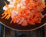 Foto del paso 2 de la receta: Salteado de pollo y vegetales al wok