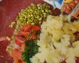 A picture of step 3 of Spicy sprouts masala sandwich.