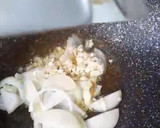Foto langkah ke 2 dari resep Ayam Goreng Mentega.