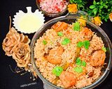 A picture of step 5 of Chicken yakhni pulao.