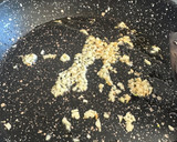 Foto del paso 3 de la receta: Merluza a la vasca con espárragos