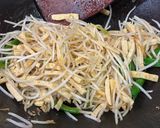 魩魚XO醬炒銀芽豆乾的食譜步驟3照片