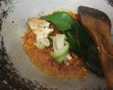Foto langkah ke 2 dari resep Gulai Ikan Asap.