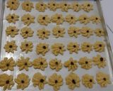 Foto langkah ke 4 dari resep Dahlia Butter Anti Gagal.
