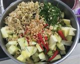 Hình bước làm 5 của món Chân gà sốt thái