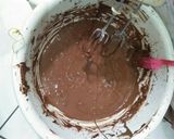 Foto langkah ke 3 dari resep 1. Brownies kukus pondan kombinasi.