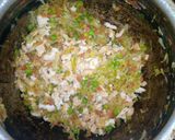 A picture of step 6 of Chicken Spring Roll.