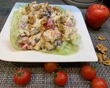 A picture of step 6 of Apple Waldorf salad🍎🥬🍅🥗.
