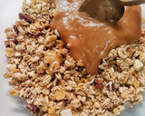 Foto del paso 4 de la receta: Barritas de toffee con müsli y chocolate