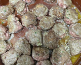 Foto del paso 3 de la receta: 626. Albóndigas con sepia (principal mar y montaña)