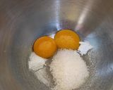 Foto langkah ke 2 dari resep Bolu kukus pandan 2 telur.