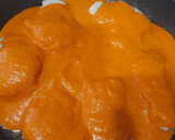 Foto del paso 5 de la receta: Contramuslos de pollo en salsa de pimientos del piquillo