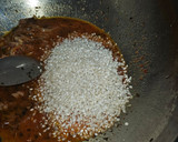 Foto del paso 6 de la receta: Arroz mantecoso de gochujang y papada ibérica con portobellos